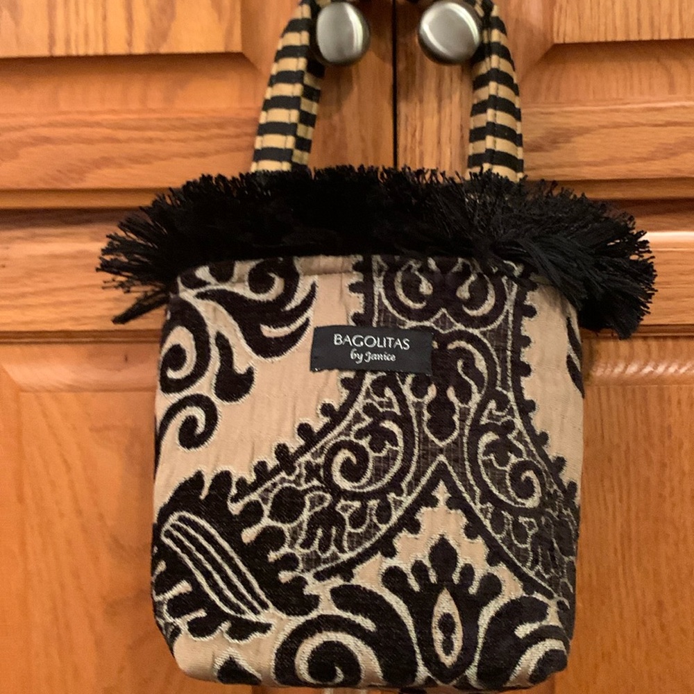Bagolitas by Janice Bag with Fringed top